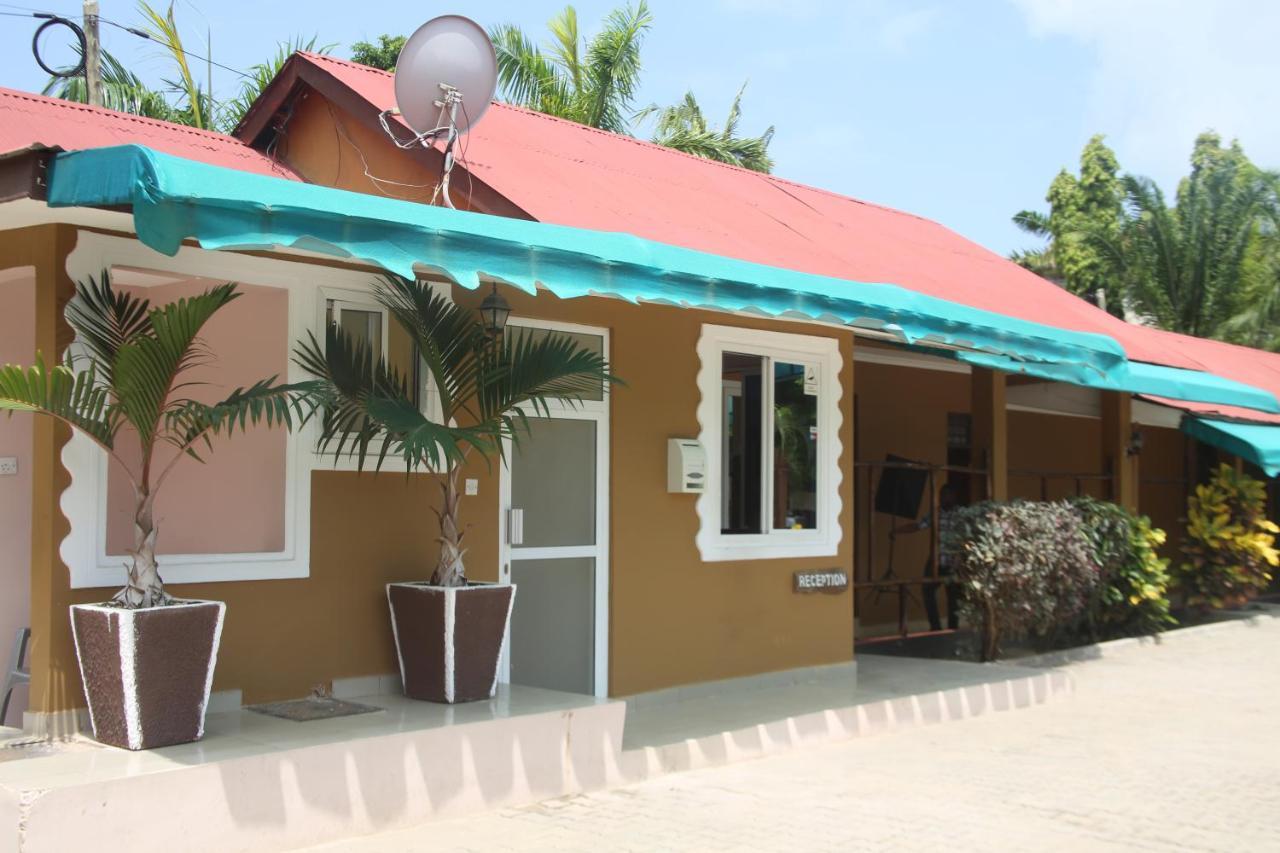 Kays Lodge Dar es Salaam Exterior photo