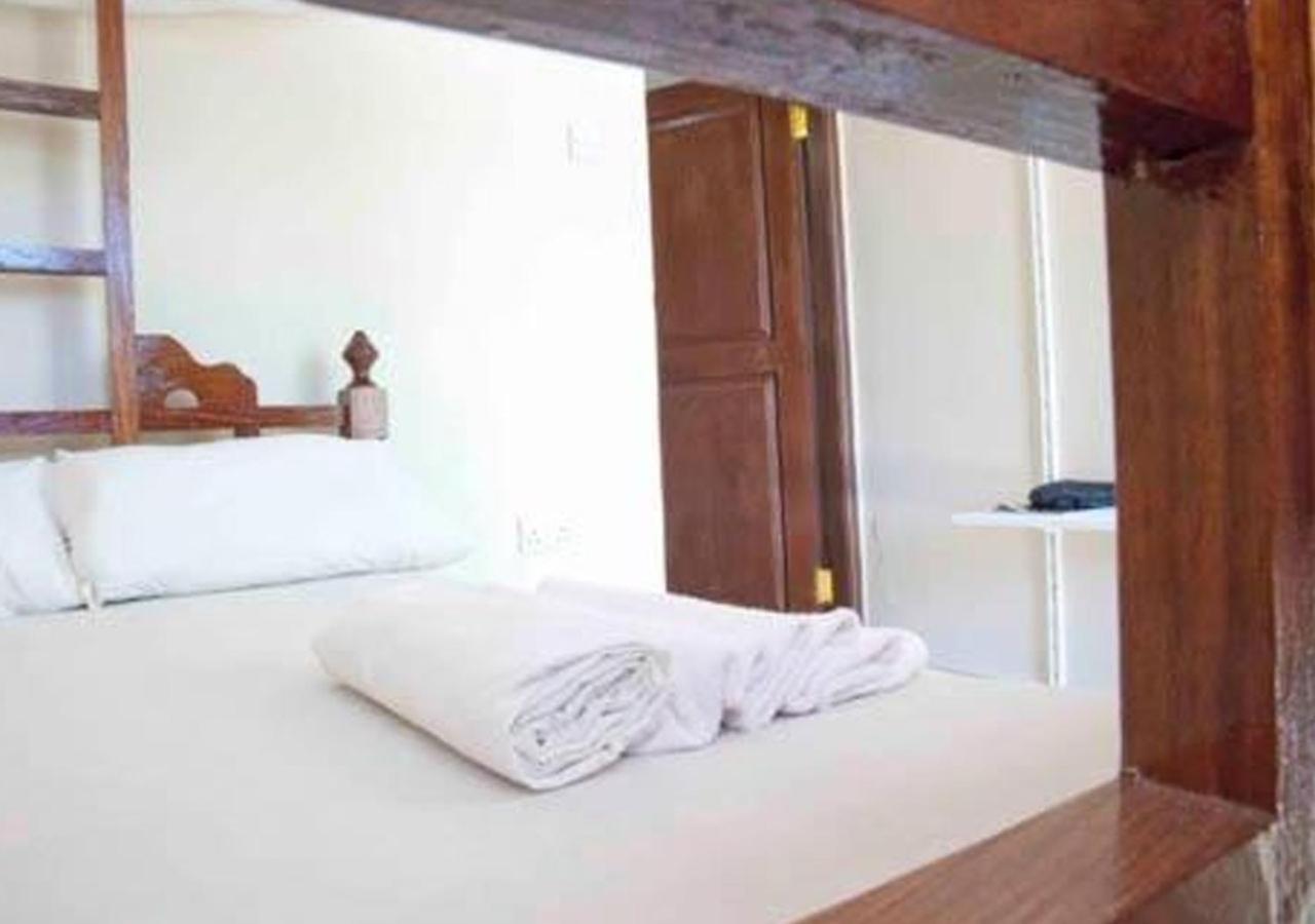 Kays Lodge Dar es Salaam Exterior photo